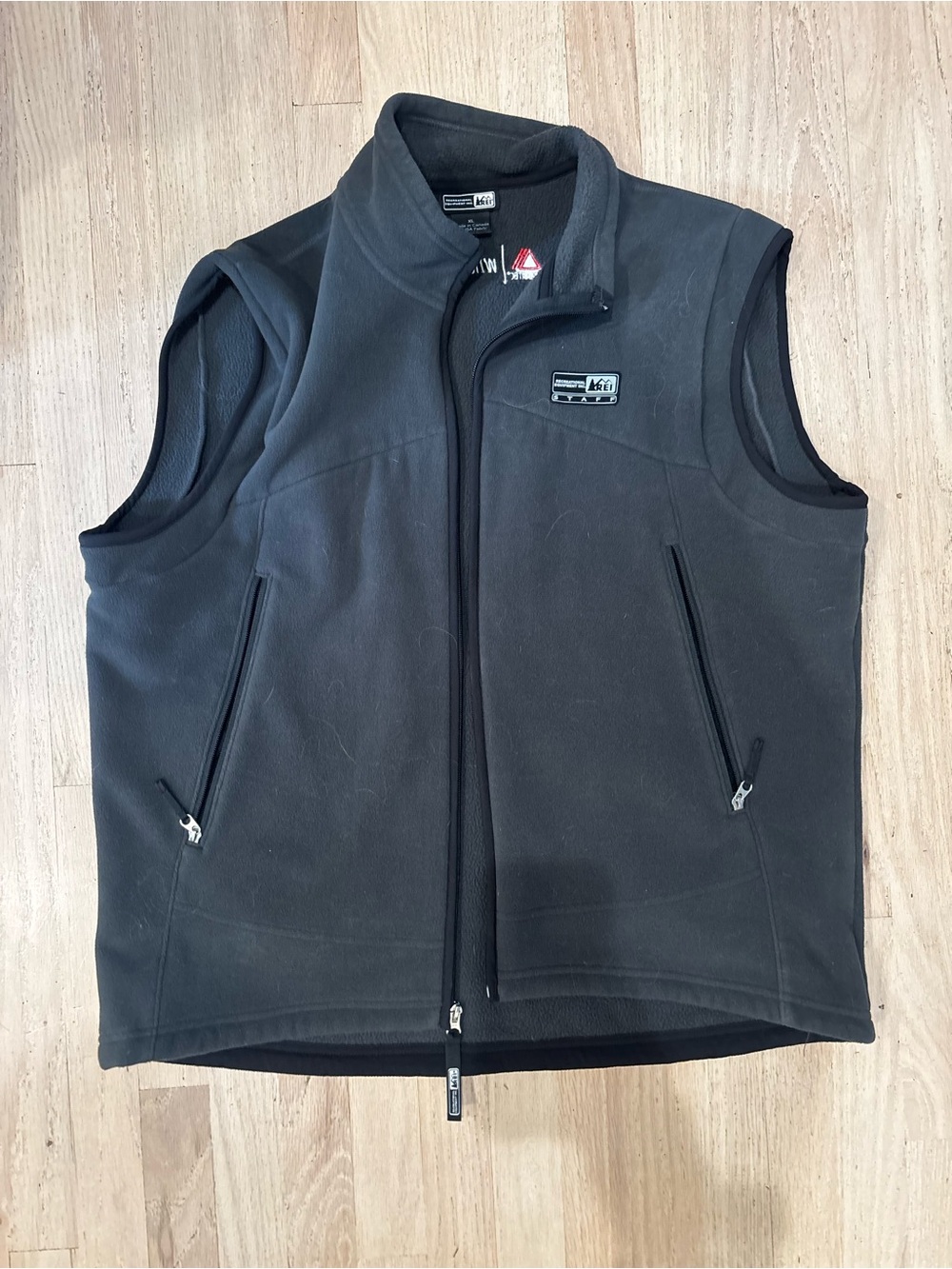 REI Black Men's Fleece Vest with Zip Pockets